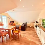 Ruheoase Sachsenbrunn Hochwertig Sanierte Ferienapartments Am Werratalradweg *