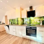 Apartman Ruheoase Sachsenbrunn Hochwertig Sanierte Ferienapartments Am Werratalradweg *