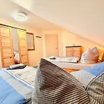 Ruheoase Sachsenbrunn Hochwertig Sanierte Ferienapartments Am Werratalradweg *