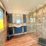 Ruheoase Sachsenbrunn Hochwertig Sanierte Ferienapartments Am Werratalradweg Apartman Eisfeld