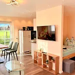 Ruheoase Sachsenbrunn Hochwertig Sanierte Ferienapartments Am Werratalradweg * Eisfeld