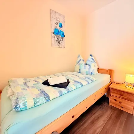 Ruheoase Sachsenbrunn Hochwertig Sanierte Ferienapartments Am Werratalradweg Appartement Eisfeld