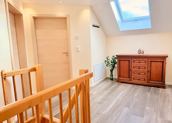 Ruheoase Sachsenbrunn Hochwertig Sanierte Ferienapartments Am Werratalradweg Appartement Eisfeld