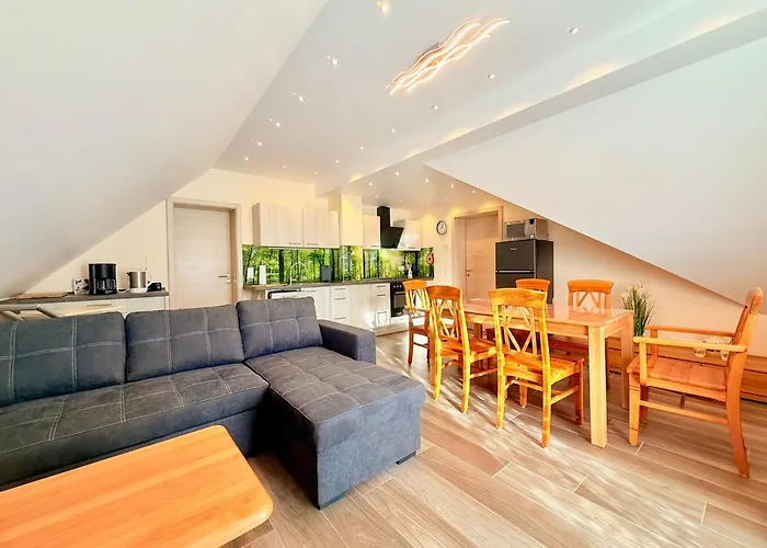 Ruheoase Sachsenbrunn Hochwertig Sanierte Ferienapartments Am Werratalradweg *