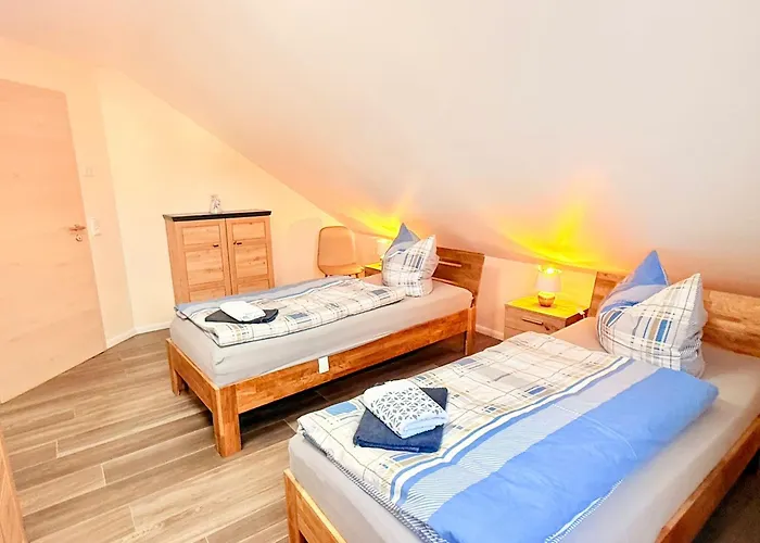 Ruheoase Sachsenbrunn Hochwertig Sanierte Ferienapartments Am Werratalradweg * Eisfeld