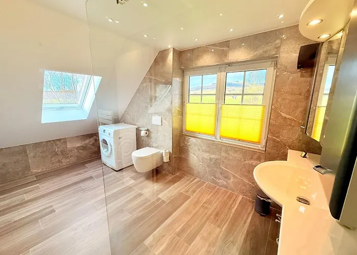 Appartement Ruheoase Sachsenbrunn Hochwertig Sanierte Ferienapartments Am Werratalradweg *