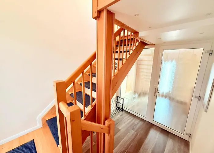 Ruheoase Sachsenbrunn Hochwertig Sanierte Ferienapartments Am Werratalradweg * Eisfeld